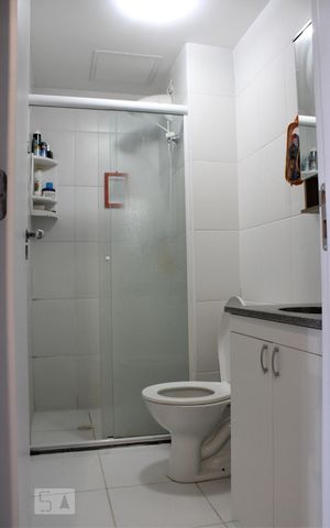Apartamento à venda com 33m², 1 quarto e sem vagaBanheiro