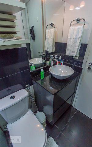 Apartamento à venda com 110m², 3 quartos e 2 vagasBanheiro da Suíte