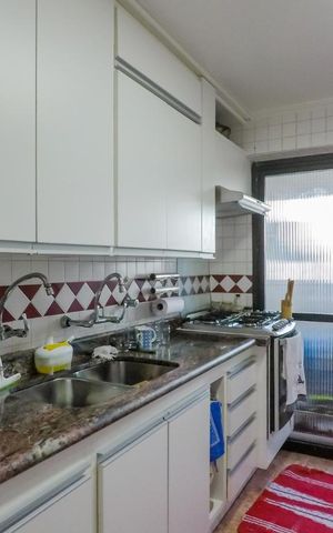 Apartamento à venda com 210m², 4 quartos e 2 vagasCozinha