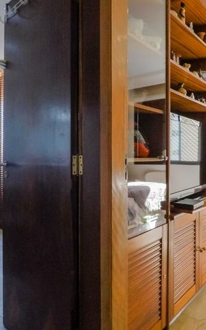 Apartamento à venda com 210m², 4 quartos e 2 vagasQuarto 1 -  suite piso inferior
