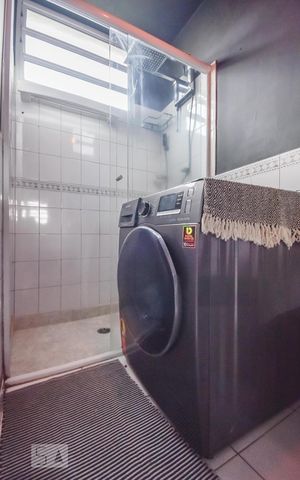 Studio à venda com 35m², 1 quarto e sem vaga Studio à venda com 35m², 1 quarto e sem vagaBanheiro