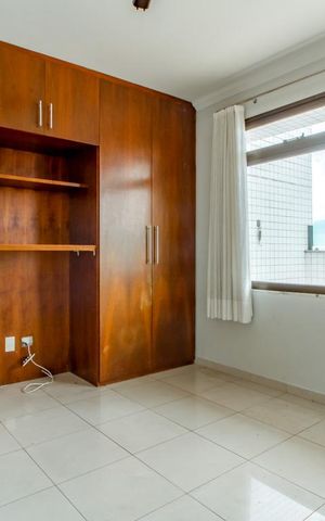 Apartamento à venda com 251m², 4 quartos e 2 vagas Apartamento à venda com 251m², 4 quartos e 2 vagasSuíte 3