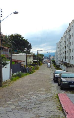 Apartamento para alugar com 76m², 2 quartos e 1 vagaVista da Rua