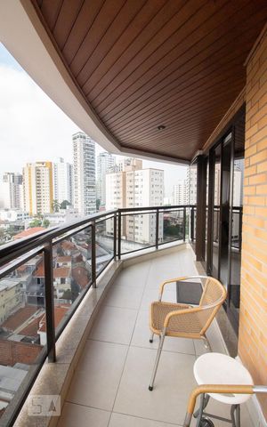 Apartamento para alugar com 155m², 3 quartos e 3 vagasVaranda