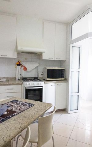 Apartamento para alugar com 155m², 3 quartos e 3 vagasCozinha