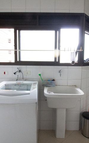Apartamento para alugar com 155m², 3 quartos e 3 vagasÁrea de Serviço