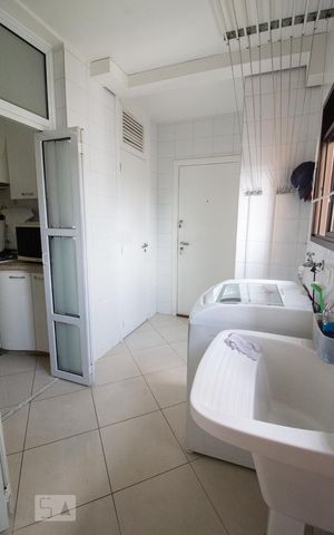 Apartamento para alugar com 155m², 3 quartos e 3 vagasÁrea de Serviço