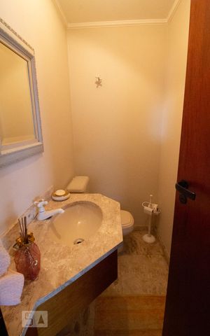 Apartamento para alugar com 155m², 3 quartos e 3 vagasLavabo