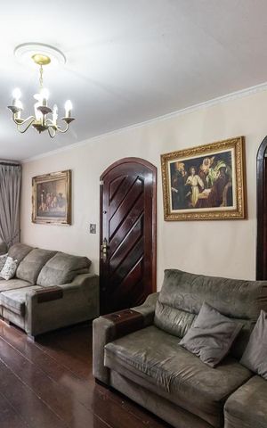 Casa à venda com 300m², 3 quartos e 5 vagas Casa à venda com 300m², 3 quartos e 5 vagasSala