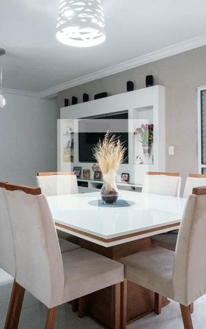 Casa à venda com 210m², 3 quartos e 5 vagas