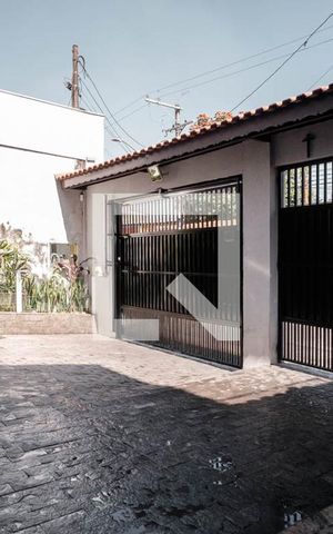 Casa à venda com 210m², 3 quartos e 5 vagas