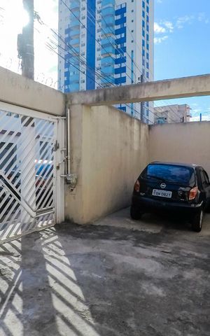 Casa à venda com 150m², 4 quartos e 2 vagasGaragem