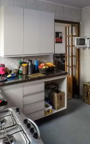 Casa à venda com 150m², 4 quartos e 2 vagasCozinha