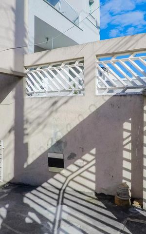 Casa à venda com 150m², 4 quartos e 2 vagasGaragem