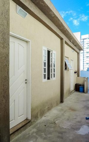 Casa à venda com 150m², 4 quartos e 2 vagasCorredor