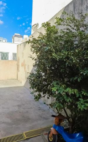 Casa à venda com 150m², 4 quartos e 2 vagasQuintal