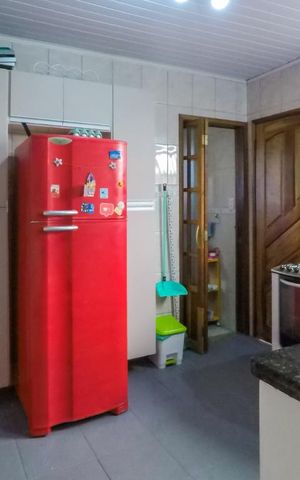 Casa à venda com 150m², 4 quartos e 2 vagasCozinha