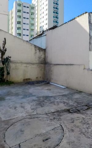 Casa à venda com 150m², 4 quartos e 2 vagasQuintal