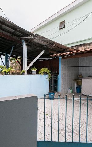 Casa à venda com 230m², 2 quartos e 4 vagasQuintal