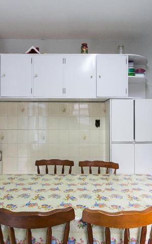 Casa à venda com 230m², 2 quartos e 4 vagasCozinha