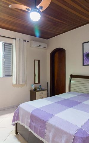 Casa à venda com 205m², 3 quartos e 3 vagasQuarto 3 suíte