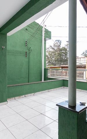 Casa à venda com 205m², 3 quartos e 3 vagasTerraço