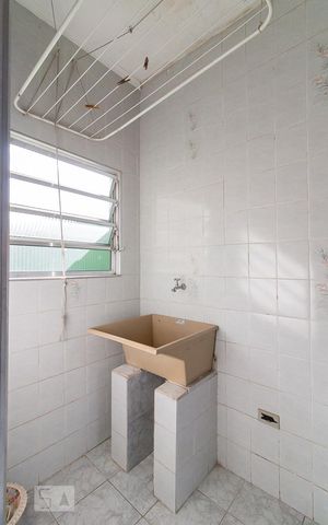 Casa à venda com 205m², 3 quartos e 3 vagasEdícula - área de serviço
