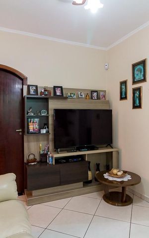 Casa à venda com 205m², 3 quartos e 3 vagasSala