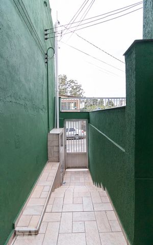 Casa à venda com 205m², 3 quartos e 3 vagasEntrada independente para edícula