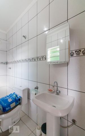 Casa à venda com 205m², 3 quartos e 3 vagasBanheiro de serviço