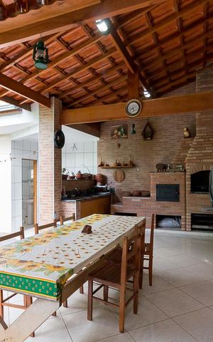 Casa à venda com 205m², 3 quartos e 3 vagasÁrea da churrasqueira