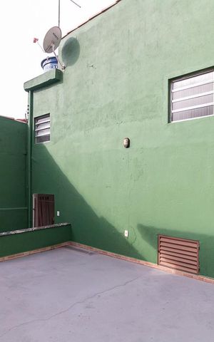 Casa à venda com 205m², 3 quartos e 3 vagasQuintal - fundos