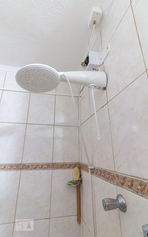 Casa à venda com 205m², 3 quartos e 3 vagasBanheiro quarto 3 suíte - chuveiro