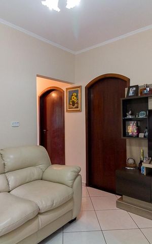 Casa à venda com 205m², 3 quartos e 3 vagasSala