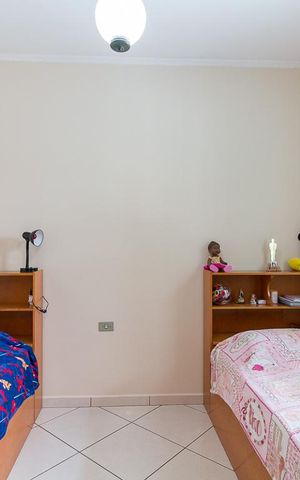 Casa à venda com 205m², 3 quartos e 3 vagasQuarto 1