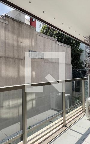 Studio para alugar com 33m², 1 quarto e 1 vaga Studio para alugar com 33m², 1 quarto e 1 vagaSacada