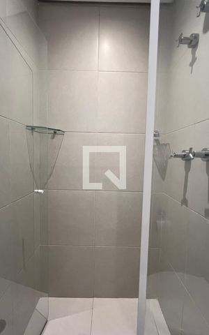Studio para alugar com 33m², 1 quarto e 1 vaga Studio para alugar com 33m², 1 quarto e 1 vagaBanheiro