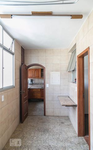 Apartamento para alugar com 220m², 4 quartos e 2 vagas Apartamento para alugar com 220m², 4 quartos e 2 vagasÁrea de Serviço