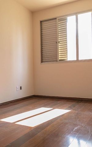 Apartamento para alugar com 220m², 4 quartos e 2 vagas Apartamento para alugar com 220m², 4 quartos e 2 vagasQuarto 3