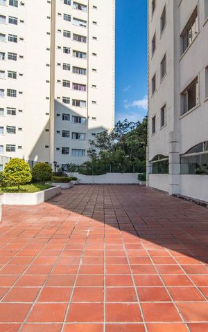 Apartamento à venda com 90m², 2 quartos e 1 vaga Apartamento à venda com 90m², 2 quartos e 1 vagaÁrea comum