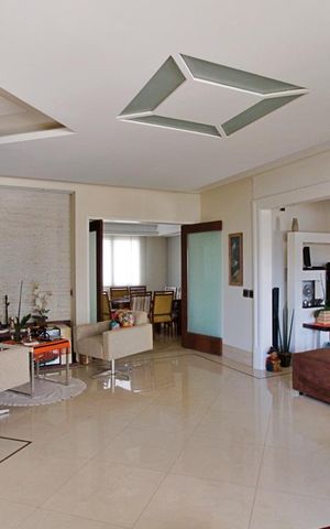 Apartamento à venda com 178m², 3 quartos e 3 vagas Apartamento à venda com 178m², 3 quartos e 3 vagasSala