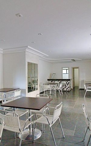 Apartamento à venda com 178m², 3 quartos e 3 vagas Apartamento à venda com 178m², 3 quartos e 3 vagasÁrea comum - Salão de festas
