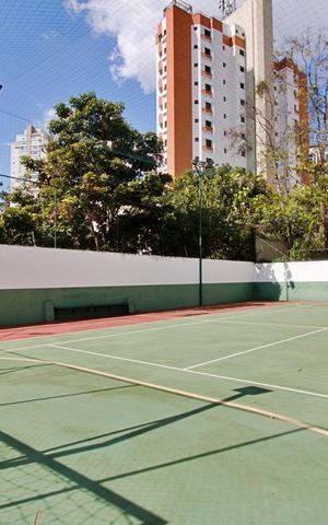 Apartamento à venda com 178m², 3 quartos e 3 vagas Apartamento à venda com 178m², 3 quartos e 3 vagasQuadra Esportiva