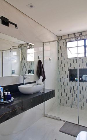 Apartamento à venda com 178m², 3 quartos e 3 vagas Apartamento à venda com 178m², 3 quartos e 3 vagasBanheiro da Suíte 1