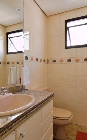 Apartamento à venda com 178m², 3 quartos e 3 vagas Apartamento à venda com 178m², 3 quartos e 3 vagasBanheiro da Suíte 2