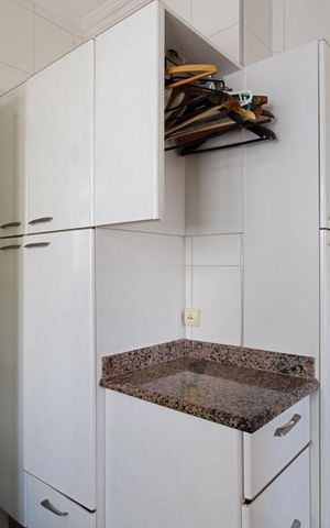 Apartamento à venda com 178m², 3 quartos e 3 vagas Apartamento à venda com 178m², 3 quartos e 3 vagasÁrea de Serviço