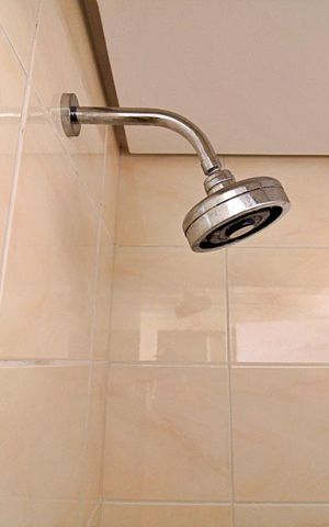 Apartamento à venda com 178m², 3 quartos e 3 vagas Apartamento à venda com 178m², 3 quartos e 3 vagasBanheiro da Suíte 2