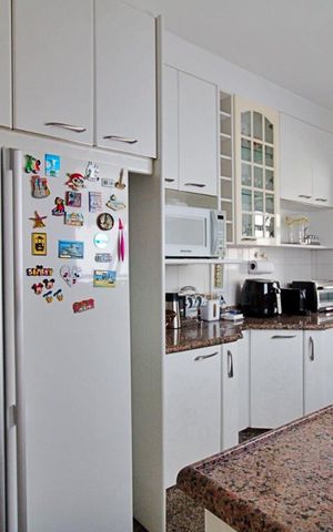 Apartamento à venda com 178m², 3 quartos e 3 vagas Apartamento à venda com 178m², 3 quartos e 3 vagasCozinha