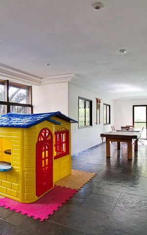 Apartamento à venda com 178m², 3 quartos e 3 vagas Apartamento à venda com 178m², 3 quartos e 3 vagasBrinquedoteca