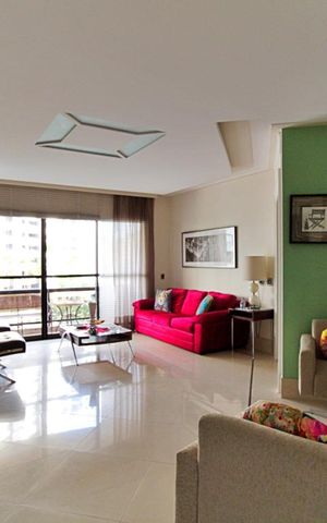 Apartamento à venda com 178m², 3 quartos e 3 vagas Apartamento à venda com 178m², 3 quartos e 3 vagasSala